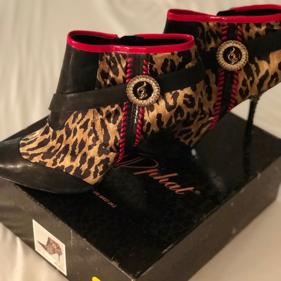 Vintage Baby Phat NEVER worn - Picture 1 of 4
